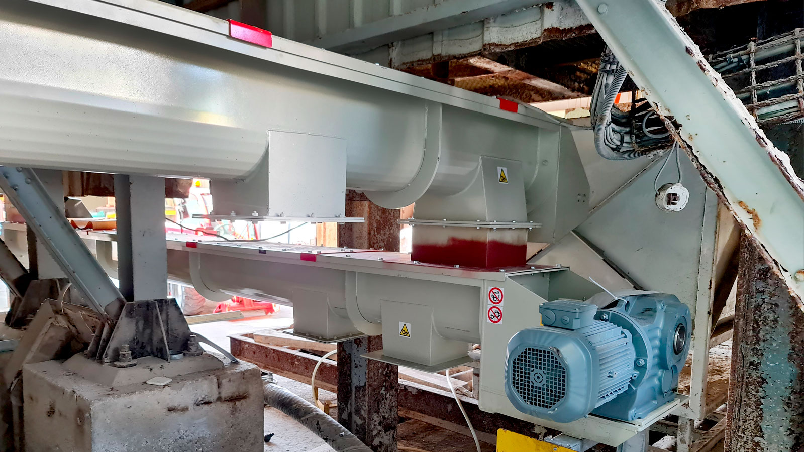 Remplacement de vis d’extraction des cendres